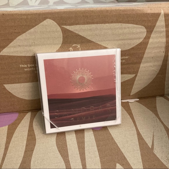 NWT Sandbar Beauty Nomad Eyeshadow Palette - Picture 5 of 6